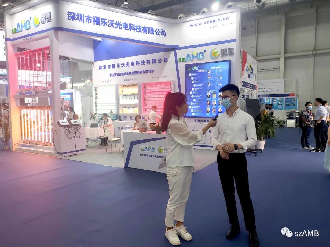 展会现场2.jpg